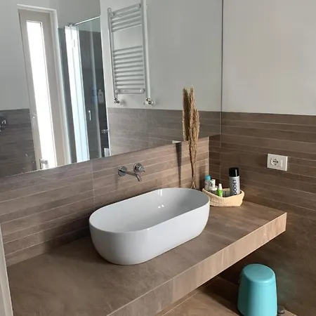 In Con Idromassaggio וילה בלסטראטה