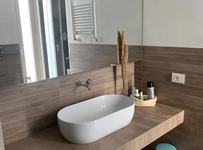 In Con Idromassaggio Вилла Балестрате